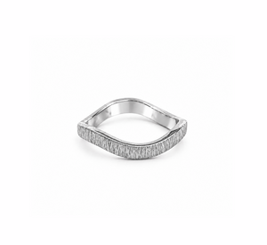 Finely hammered wave ring 1.5mm