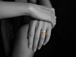 Hammered ring