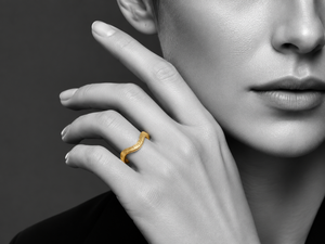 Finely hammered wave ring 1.5mm