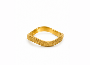 Finely hammered wave ring 1.5mm