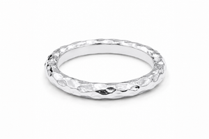 Hammered ring