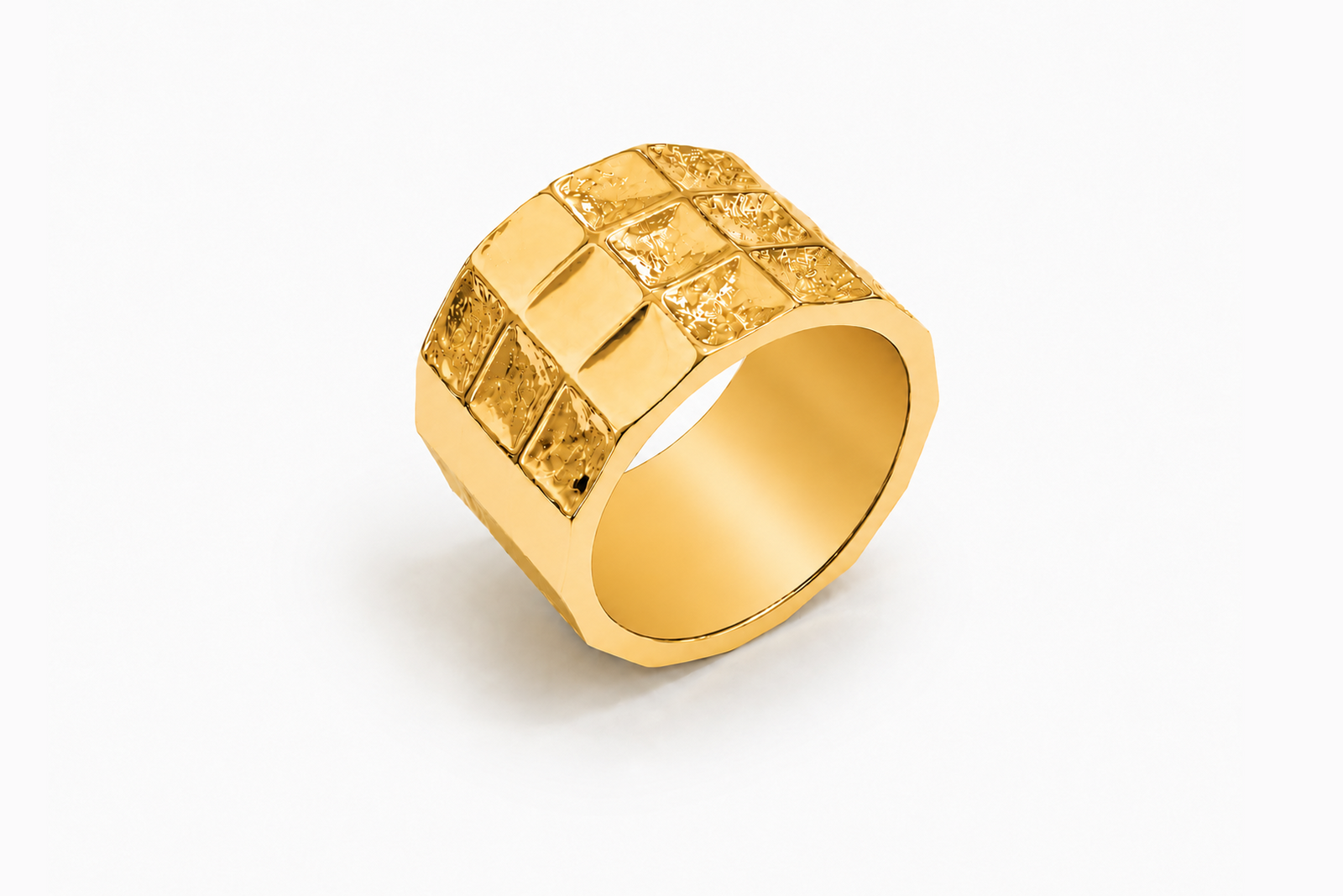 Hammered wide band ring