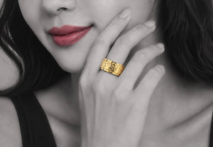 Double band hammered saddle ring