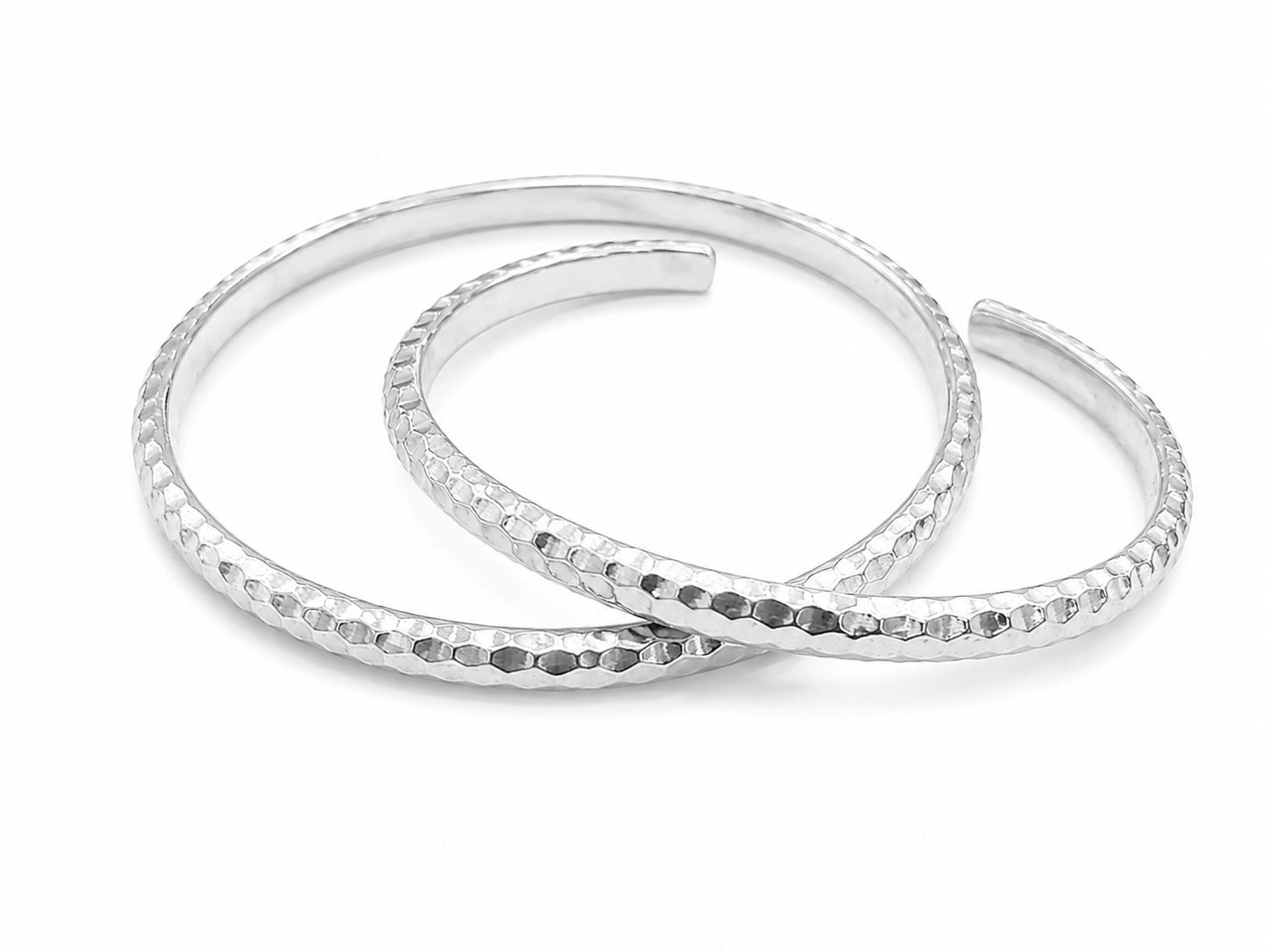 Round cuff bangle silver