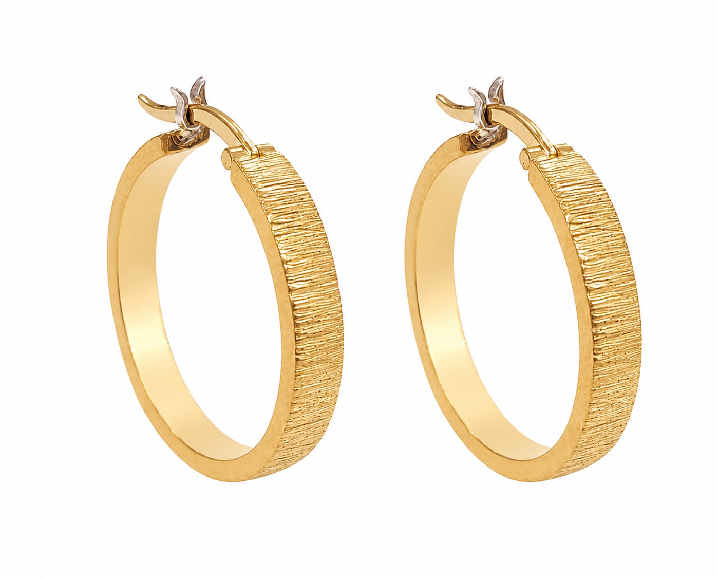 Fine hammered hoop
